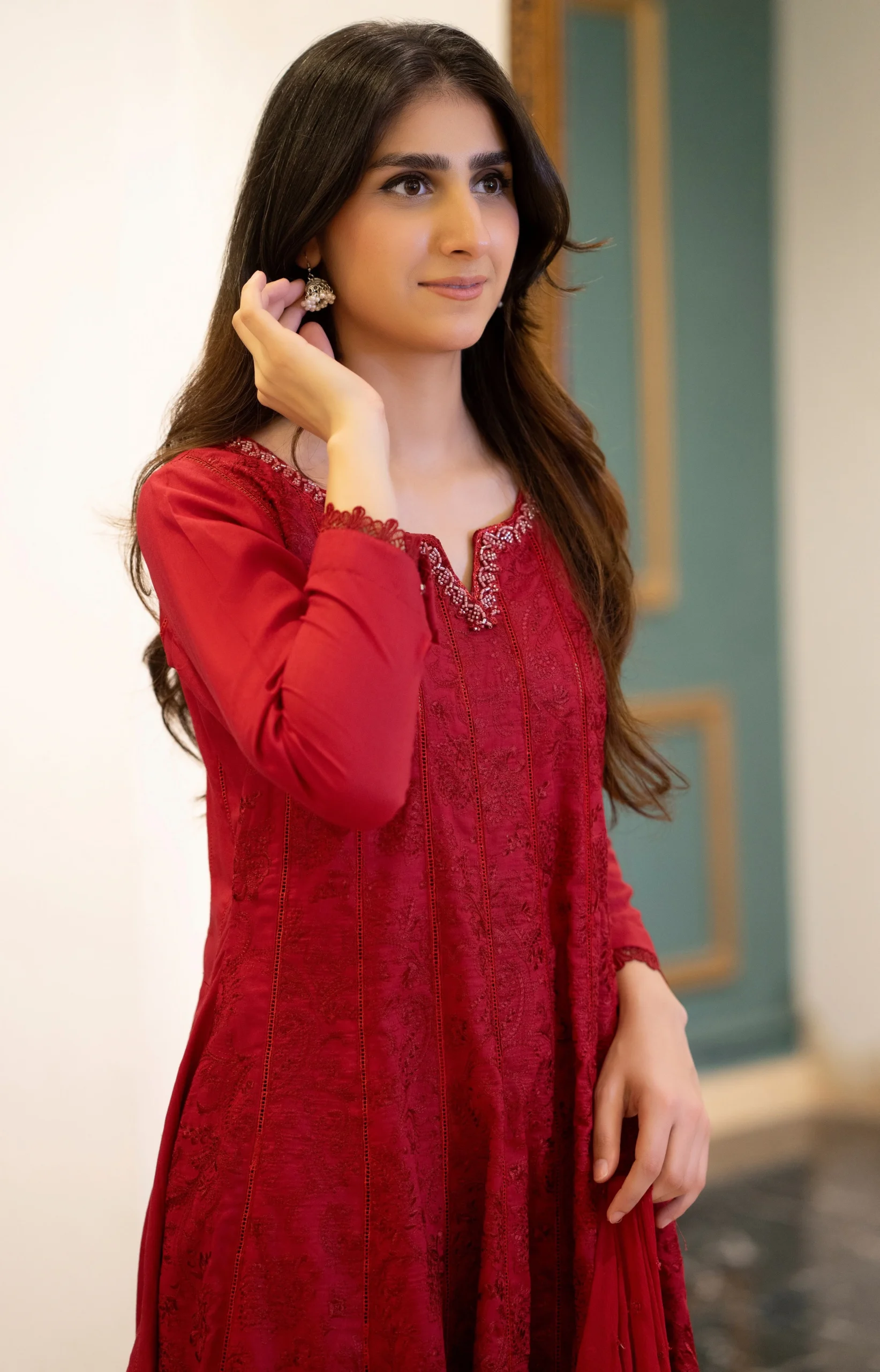 Iris Pakistani women fashion