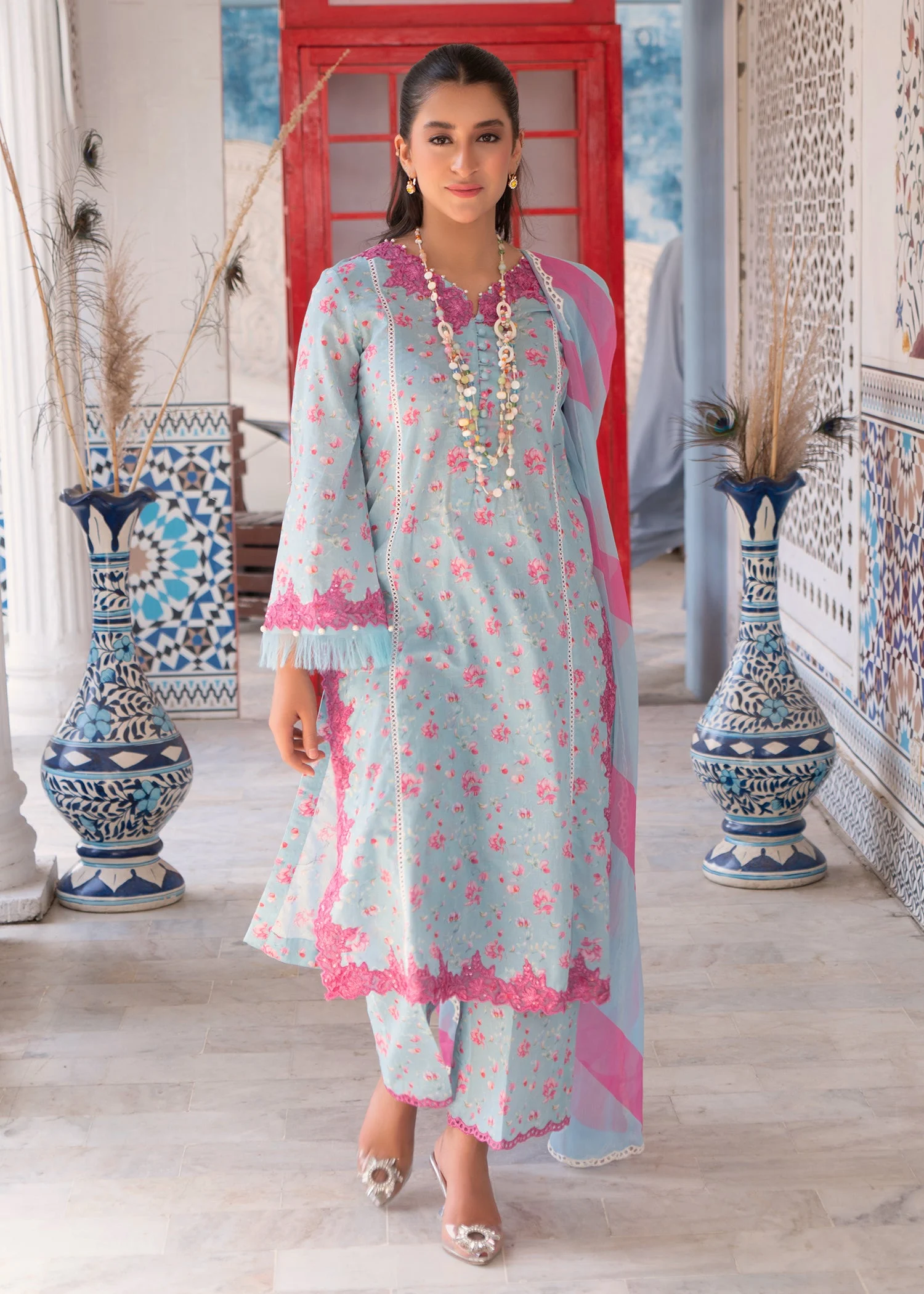 Mia Pakistani women fashion